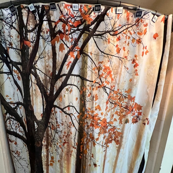 Fall shower curtain - Picture 2 of 4
